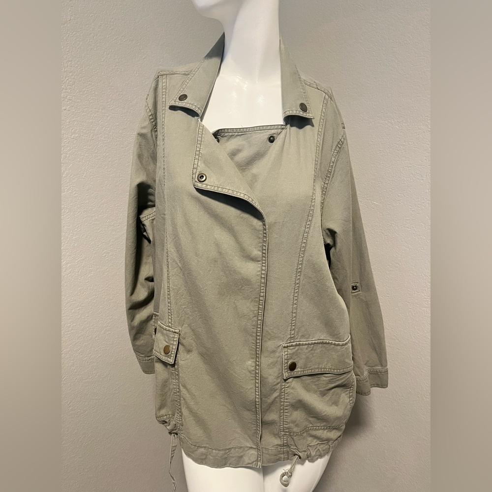 CASLON Women”s Olive Green Long Roll Tab Sleeve Snap Buttons Jacket Size 14W - Picture 2 of 15